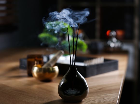 How to Use Loose Agarbatti for a Divine & Aromatic Experience